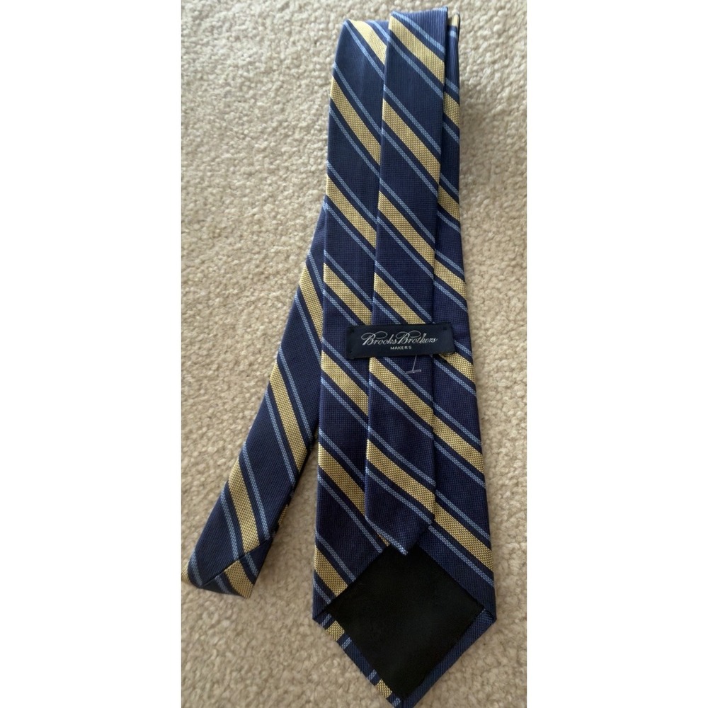 Brooks Brothers Makers Men's Tie Navy Gold Blue Striped Preppy Ivy League Tie - Picture 2 of 3